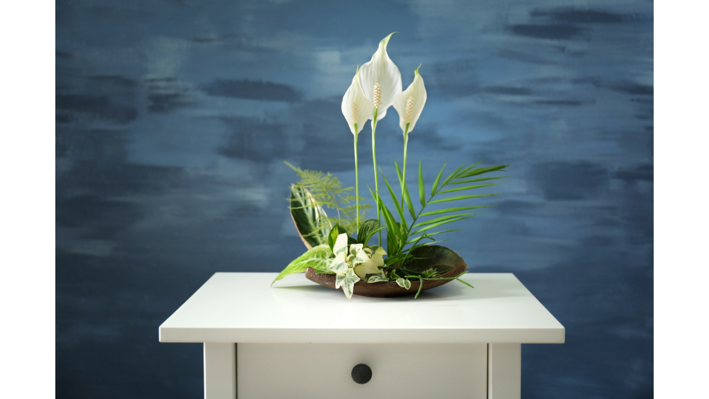 Ikebana flower arrangement